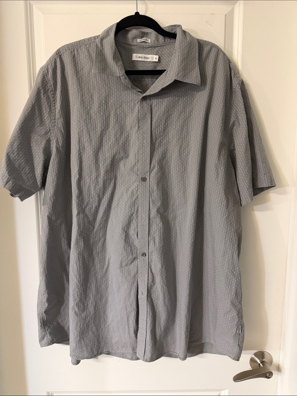 Calvin Klein Men's Short Sleeve Button-Down Shirt in Gray